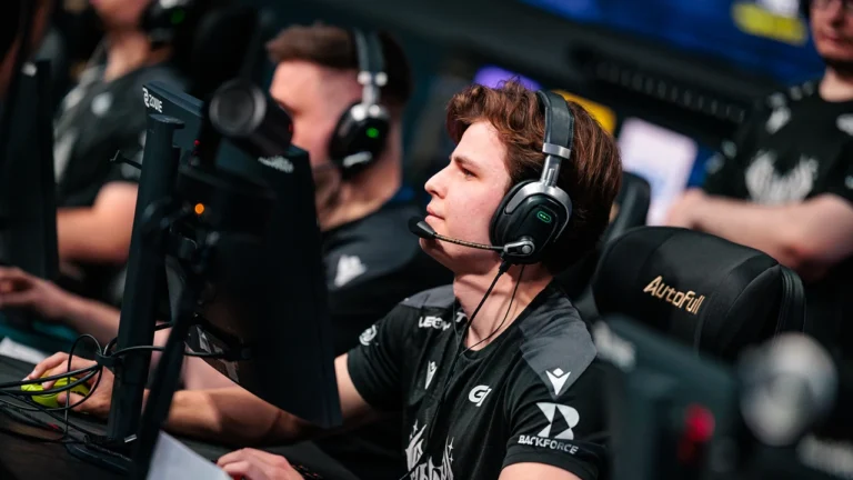 GamerLegion sweep JiJieHao to secure EWC 2026 playoff spot