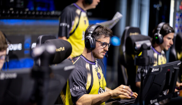Vitality vs B8, FUT vs MOUZ will fight for EWC Playoffs