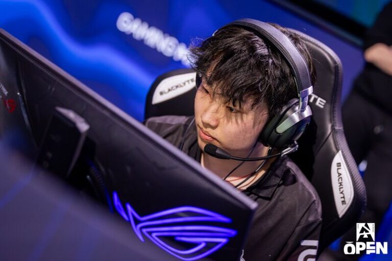 cobrazera Returns to The MongolZ Starting Five for FISSURE Playground 3