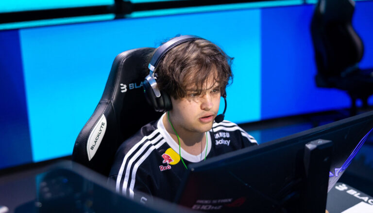 Rumor: FUT May Drop cmtry, Eyes 9INE's Flayy