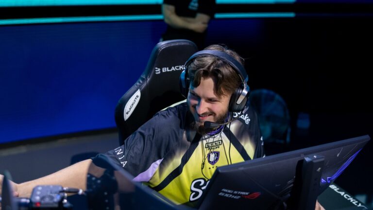jL: "In MOUZ, I tried to be someone I actually am not."