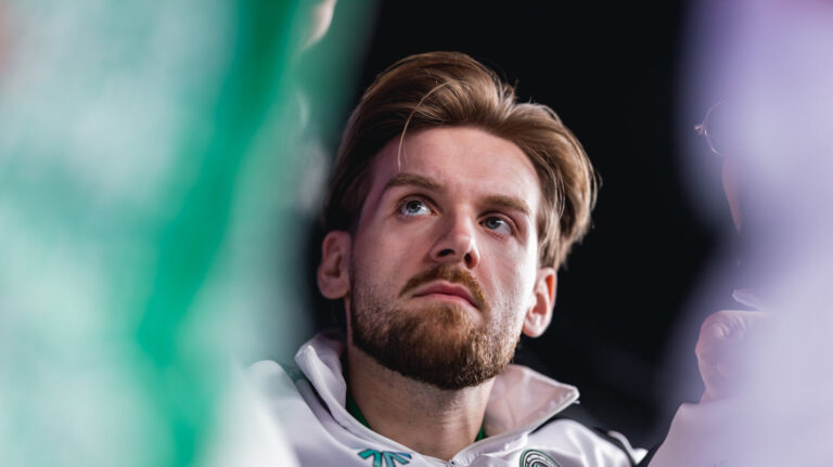 NiKo Explains Falcons' IGL Change From kyxsan to karrigan